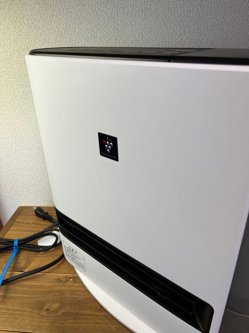 SHARP 加湿セラミックファンヒーター HX-TK12 2025年製