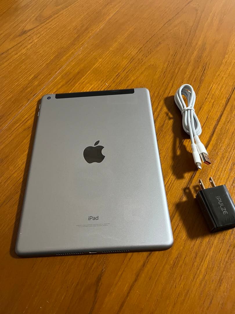 Apple iPad 第5世代 32GB 本体 充電器付き