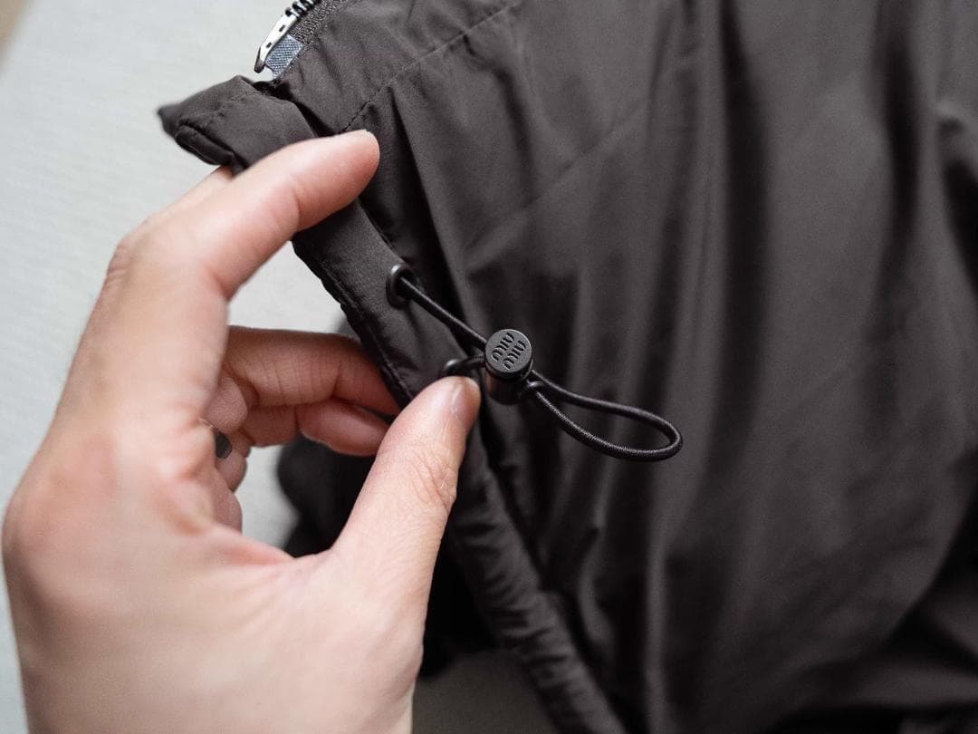 MIU MIUオーバーサイズ ダウンジャケット ブラウン