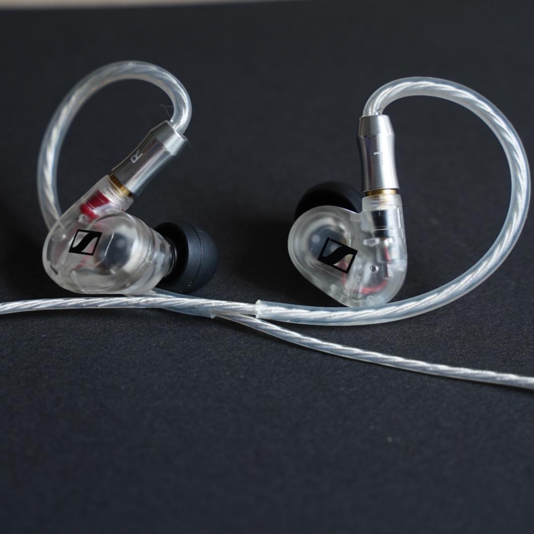 最高峰グレード 7N超冷凍製単結晶銅銀メッキケーブル IE500/4.4mmL字