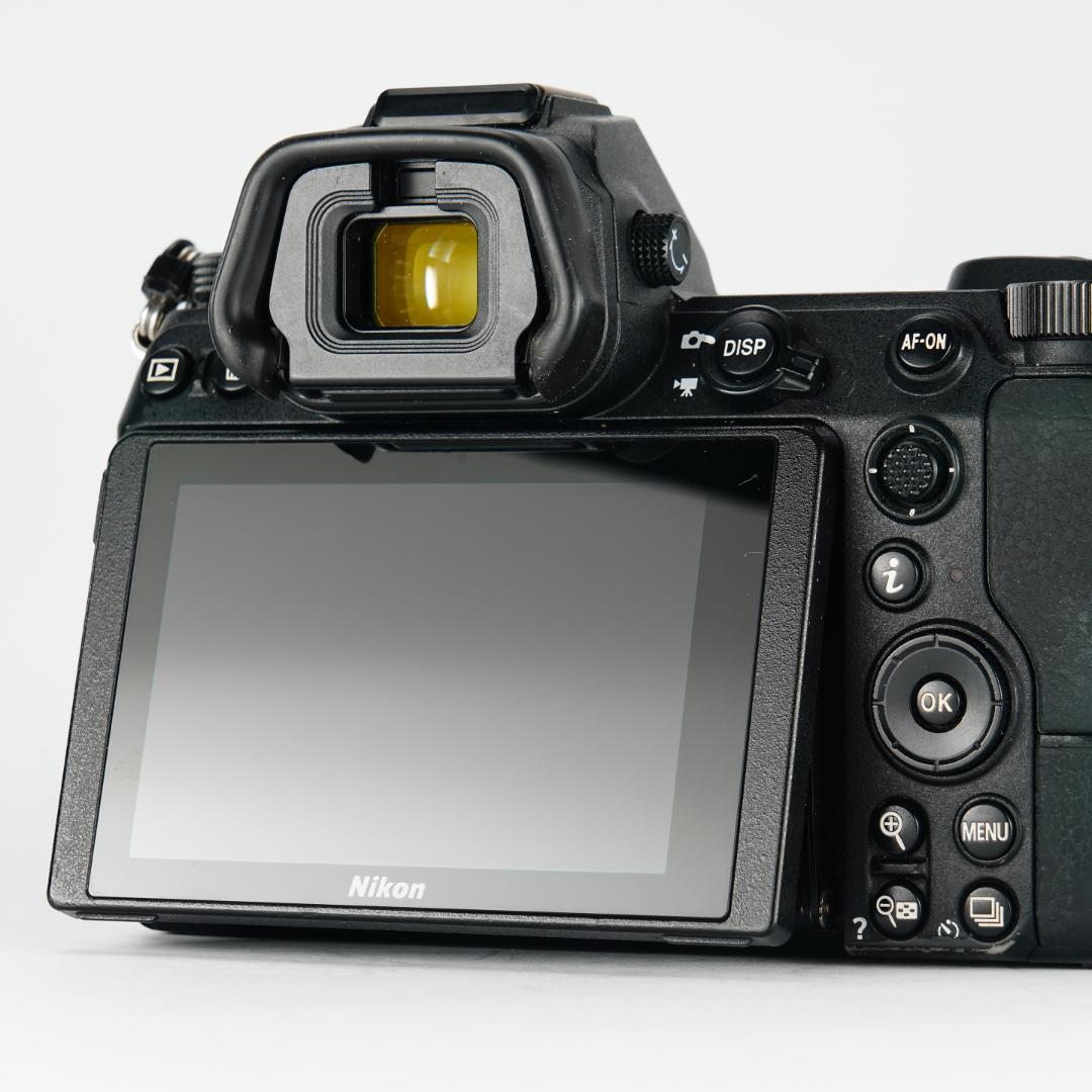 APS-Cからステップアップ Nikon Z6＋512GB完全セット ミラーレス