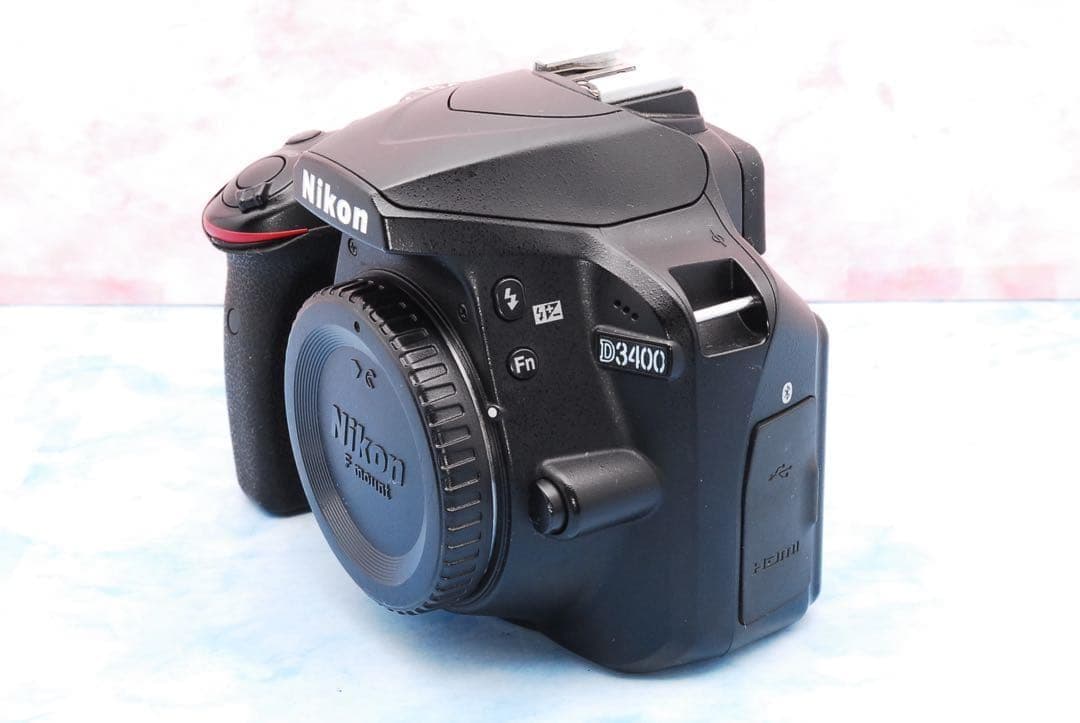 Nikon D3400☆一眼レフカメラ☆スマホ転送OK☆高性能標準＆望遠