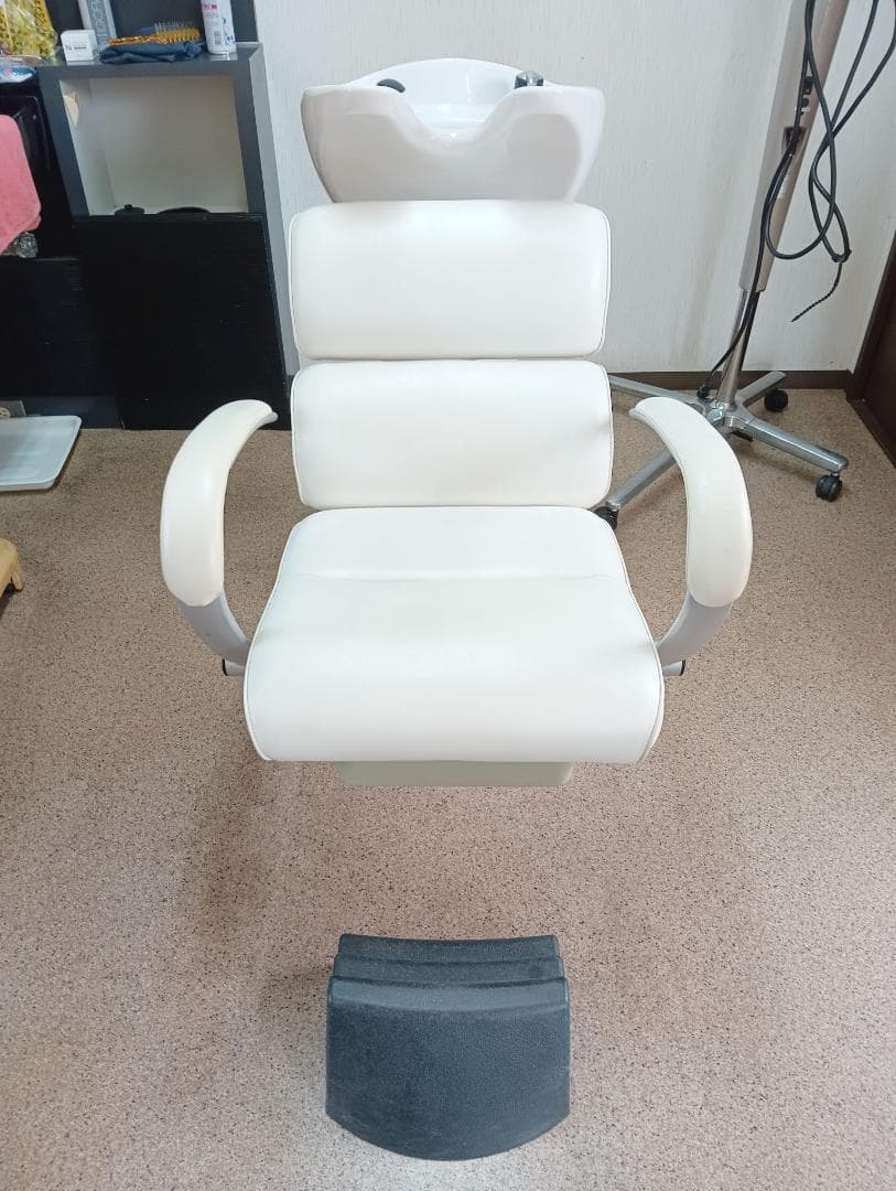 【取りに来れる方限定】タカラベルモントシャンプー台 フロアステップ付き 美容室