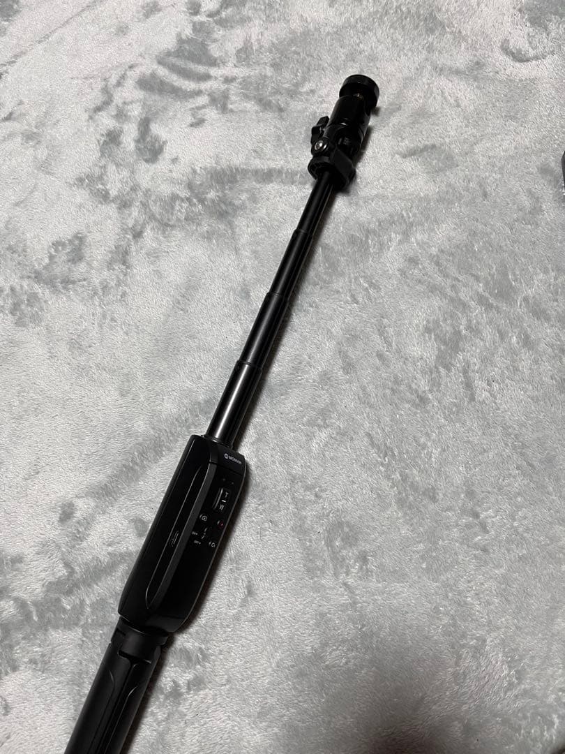 MOMAN 自撮り棒・三脚 リモコン付き