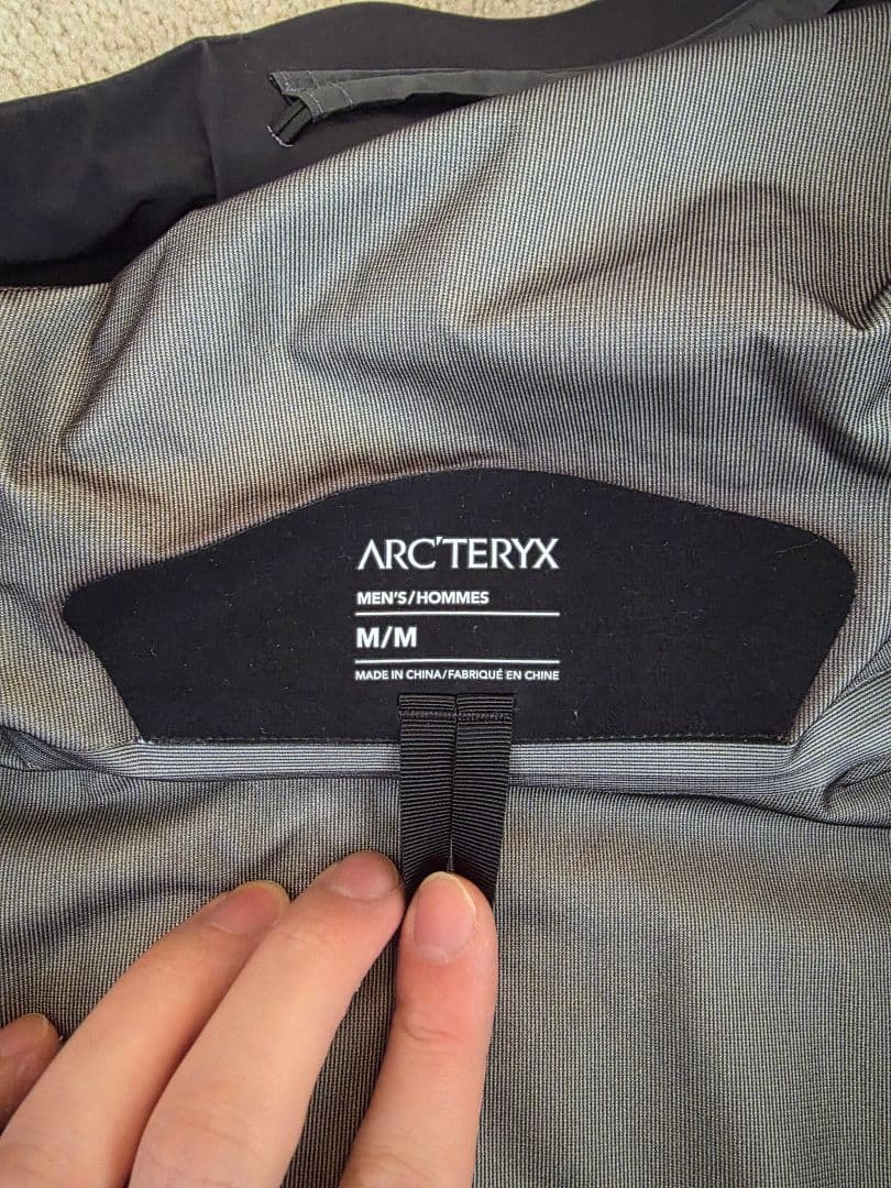アークテリクス ベータLTジャケット ブラック Mサイズ