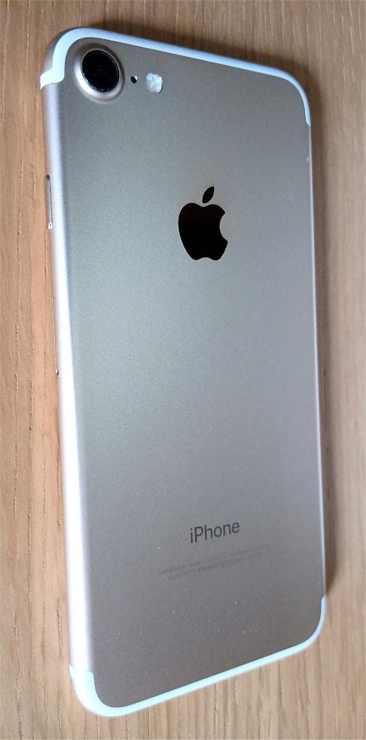 docomo iPhone 7 ゴールド - 極上状態 100% バッテリー