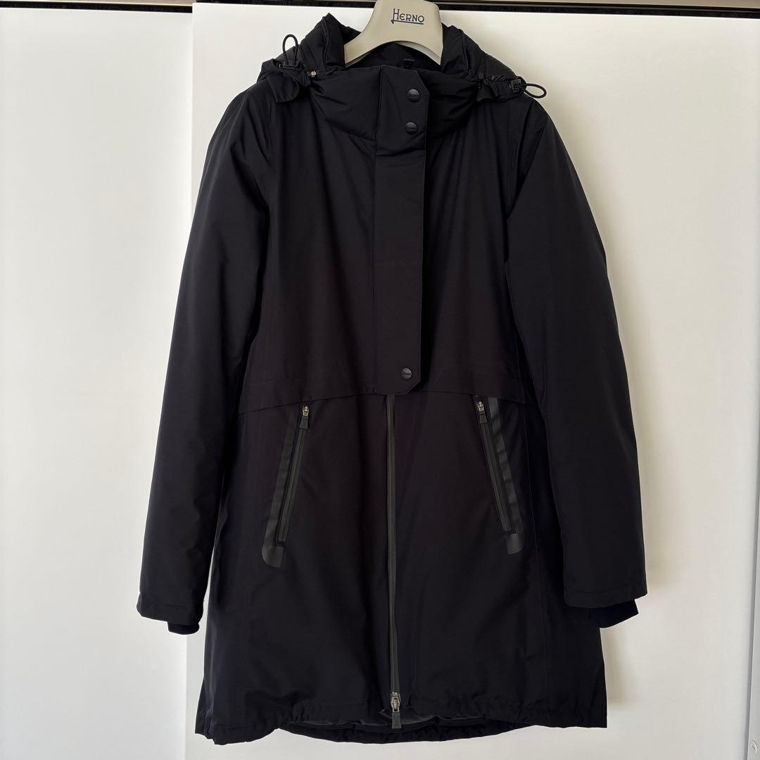 ヘルノ　ダウンコート　ブラック