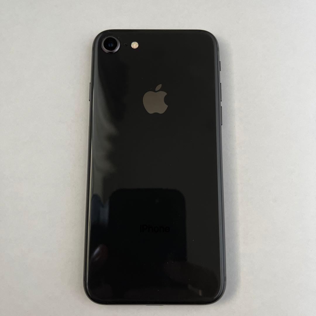 美品 iPhone8 64GB スペースグレー