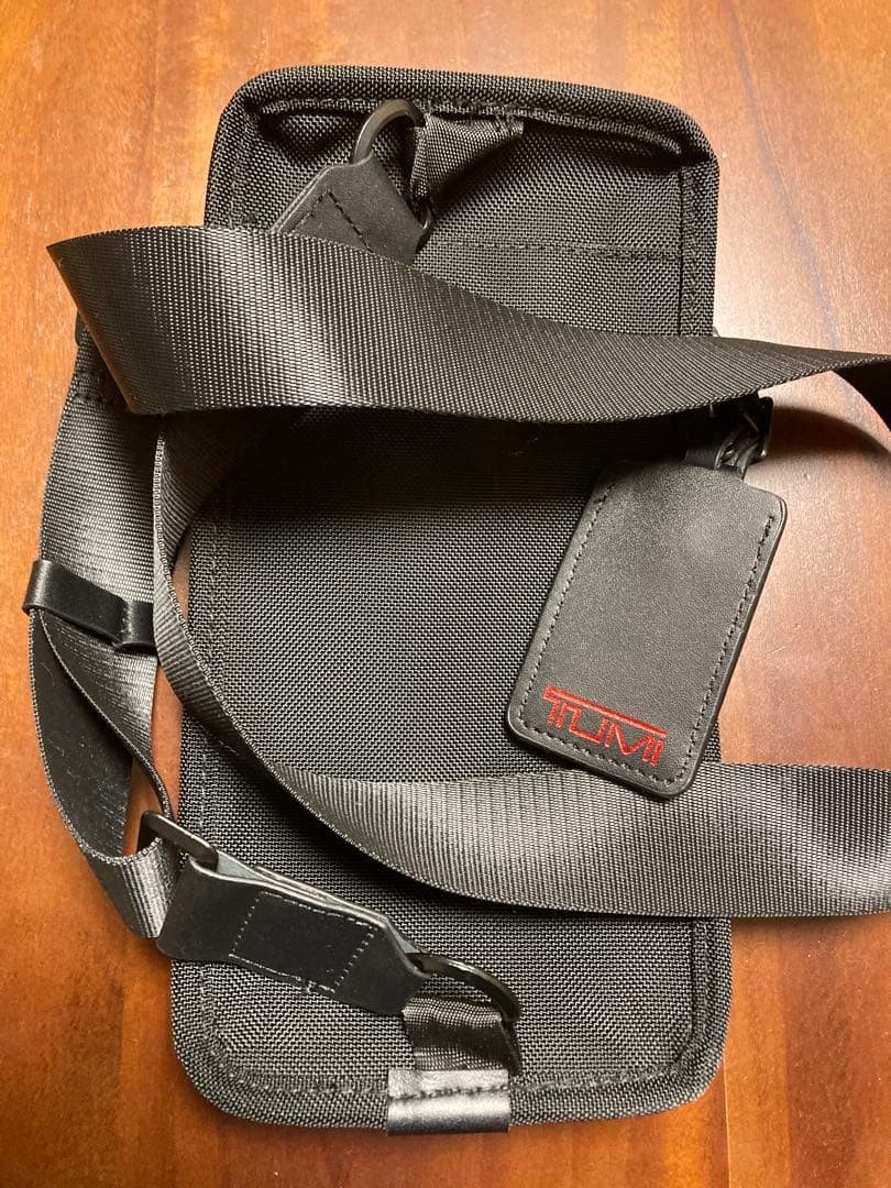 TUMI ボディバッグ ブラック ナイロン