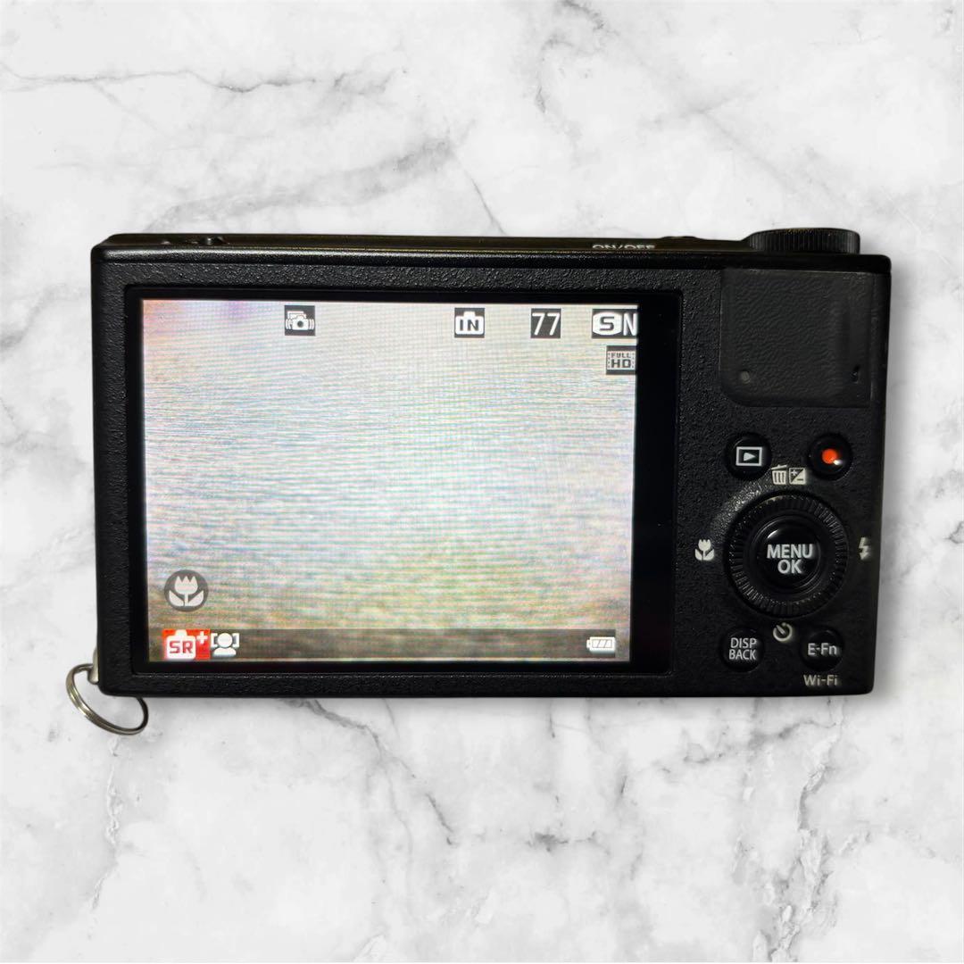 「美品」FUJIFILM XQ1 コンパクトデジタルカメラ