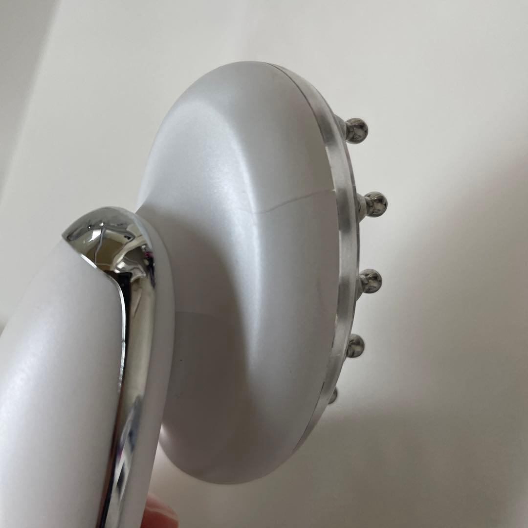 赤色LED 薄毛や抜け気のお悩みに！美ルル　ブリリアントヘアー