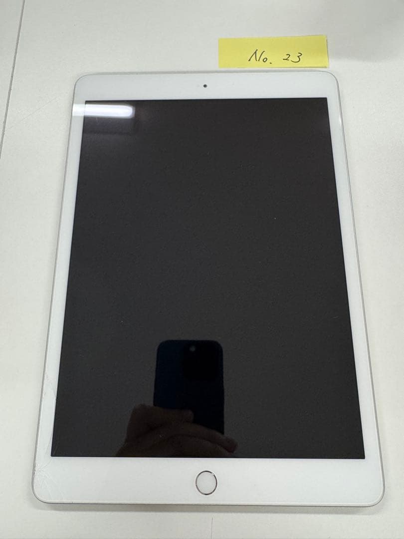iPad第8世代 Wi-Fi 32GB シルバー ジャンク023