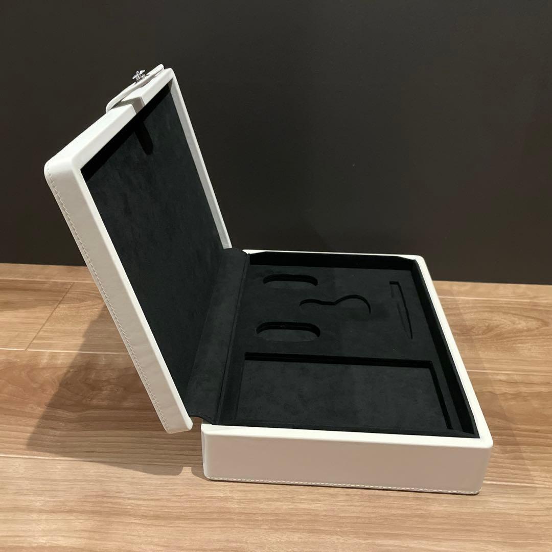 マイバッハ　メルセデスベンツ　ホワイト アクセサリーケース 純正