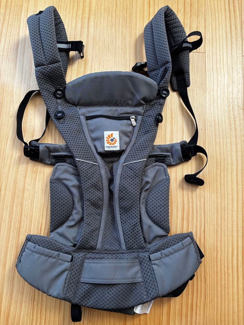 OMNI Breeze グラファイトグレー　エルゴベビー　抱っこ紐