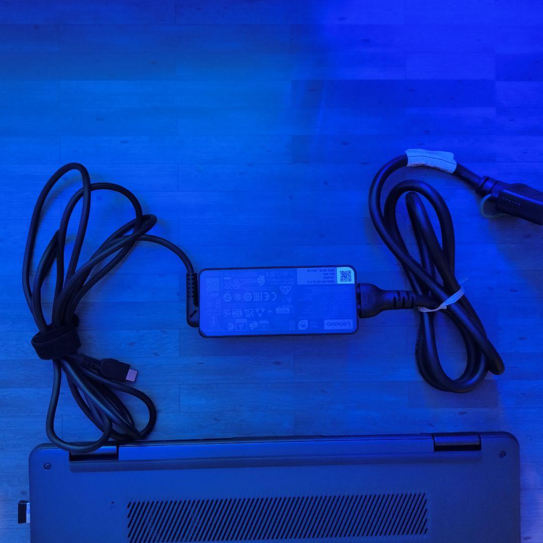 Lenovo yoga 6 gen 8 室内使用　タッチスクリーン