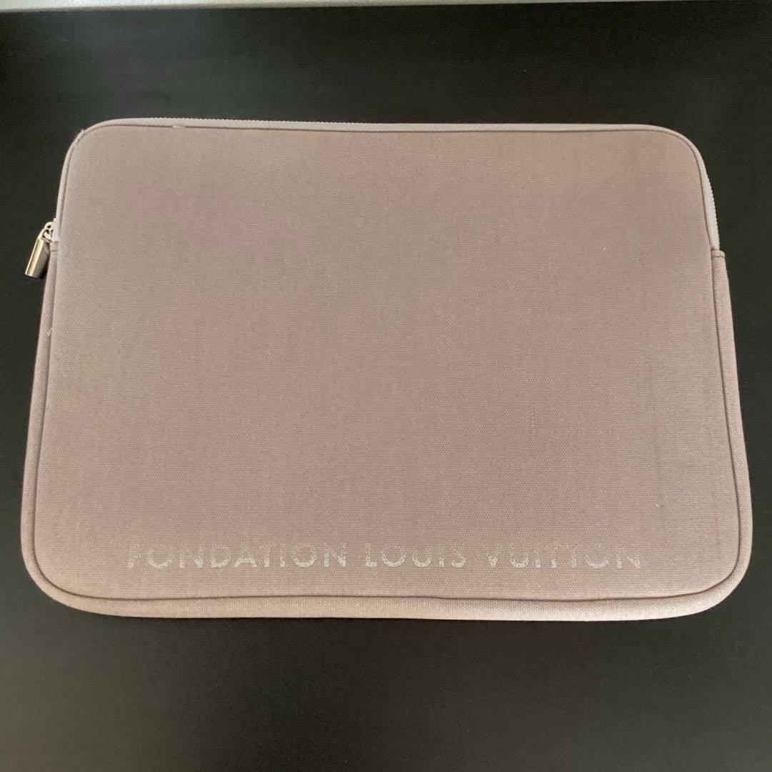 【訳あり】ルイヴィトン　PCケース　1回使用のみ