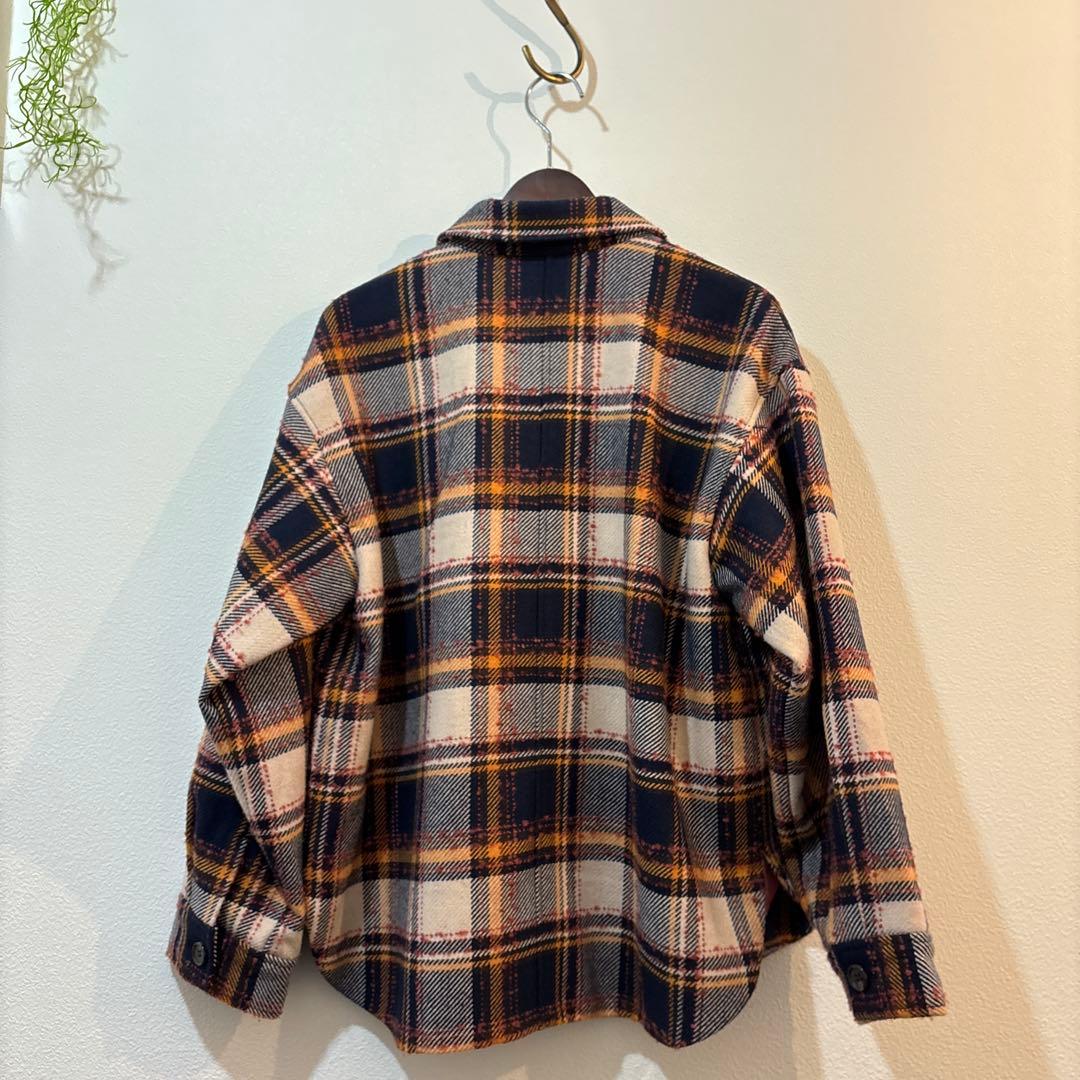 美品クールカレアン　LUIS MARI ツイードシャツジャケット39,600円