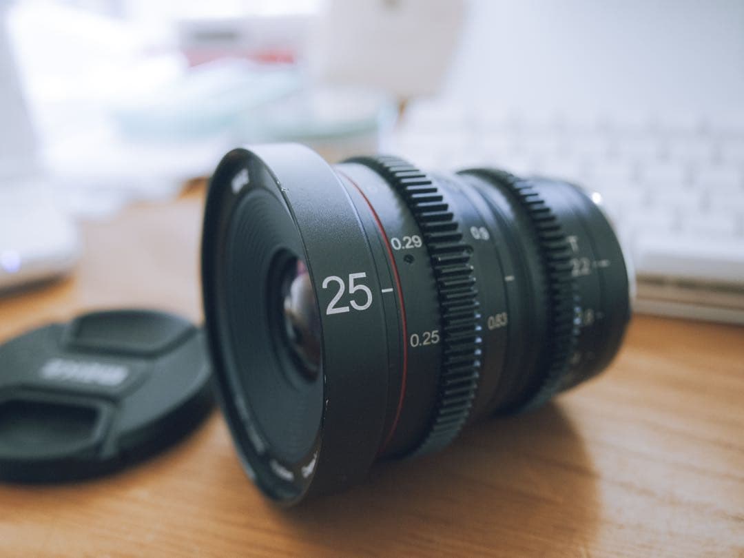 Fujifilm X 25mm T2.2 シネマレンズ