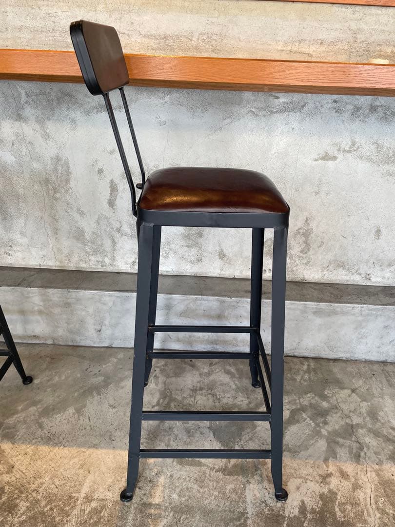 ダークブラウン アイアンバースツール アンティーク