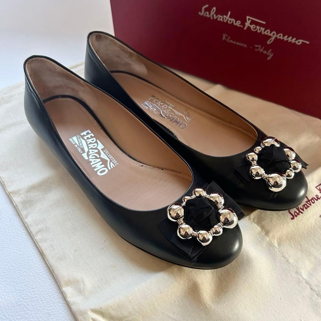 美品✨サルヴァトーレフェラガモ FLAIR フラットシューズ 黒 6 1/2