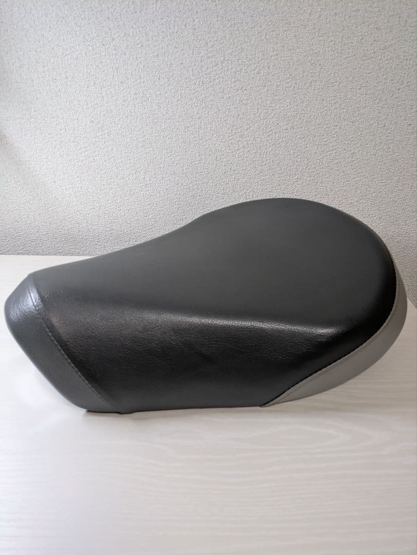 スーパーカブC125 純正シート