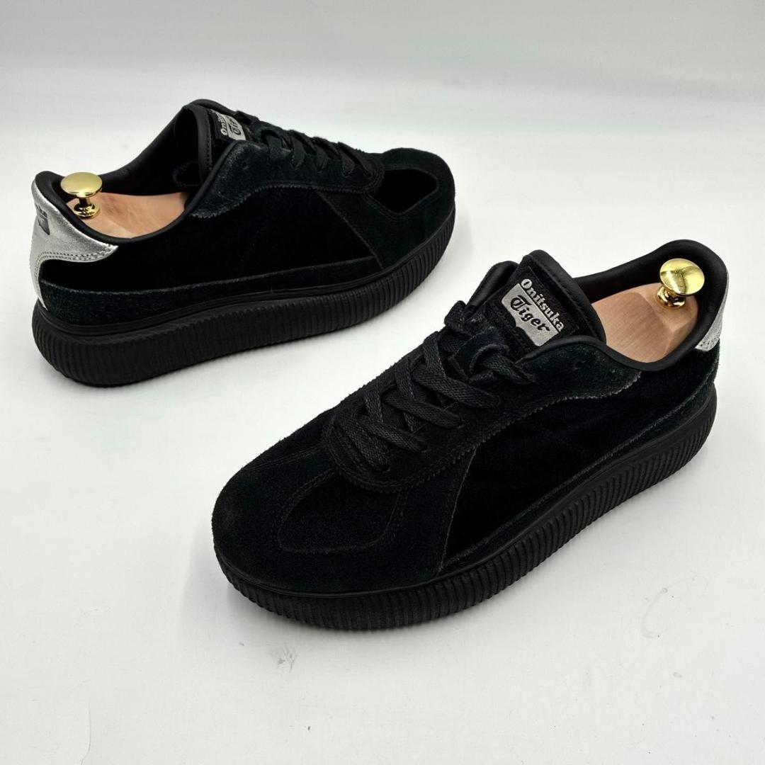 美品 オニツカタイガー デレシティ スニーカー ブラック ベロア 厚底 27cm