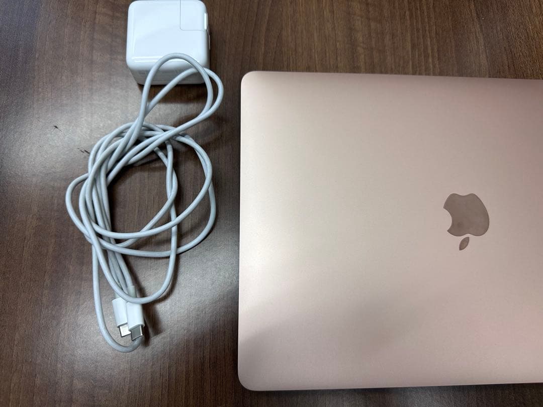 動作順調★MacBookAir13インチRetina 2018モデルゴールド★