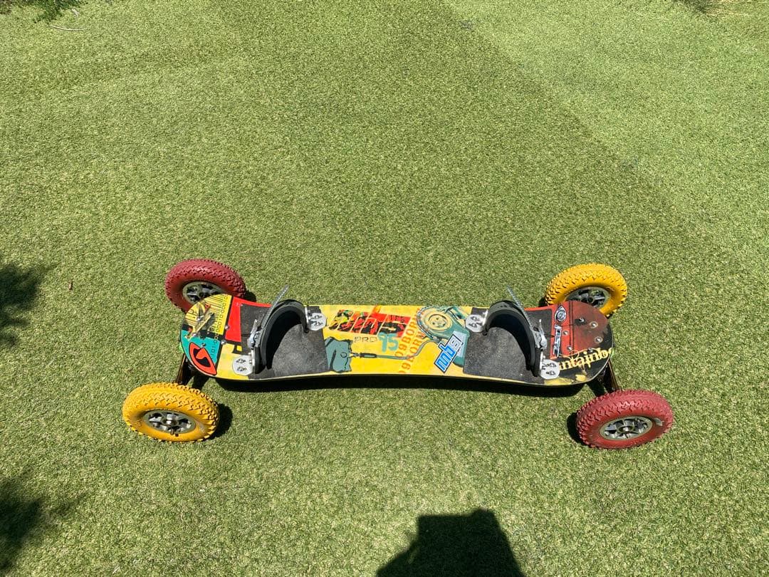 マウンテンボード MBS pro95 赤・黄ホイール