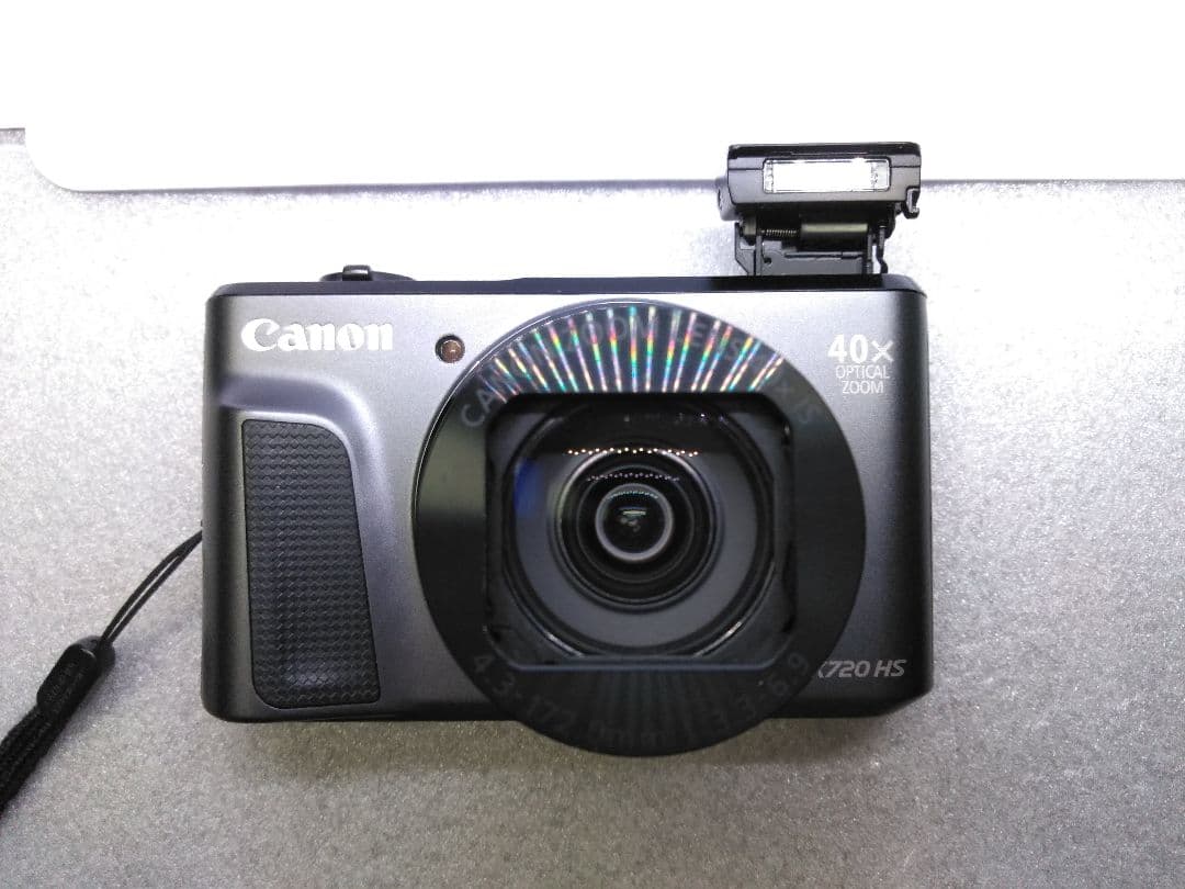 キャノン SX720HS 初期化済み　SDカード32GB付き 少し難点あり