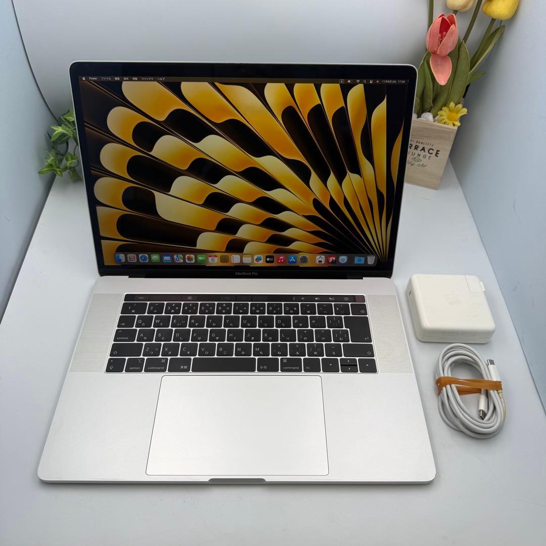 MacBook Pro 15インチ 2018 Ci9/32GB/1TB GPU