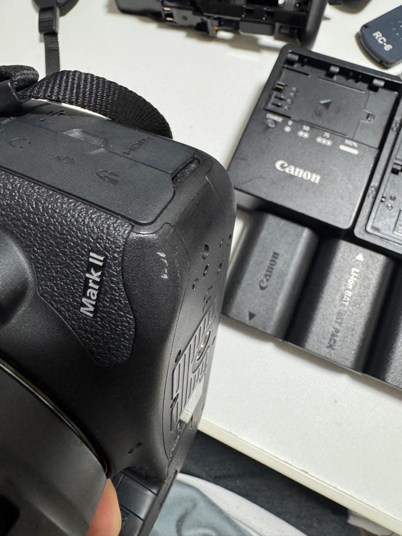 【カメラ好き必見！】Canon EOS 7DMarkII 本体と付属品一式