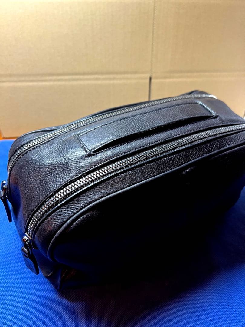 トッズ　TOD’S セカンドバッグ　Wジップ クラッチバック ダークブラウン