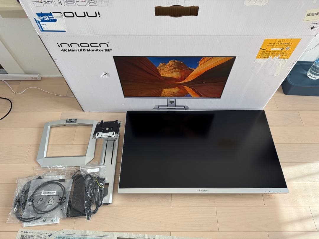 innocn 32インチ 32m2v 4KミニLEDモニター 本体