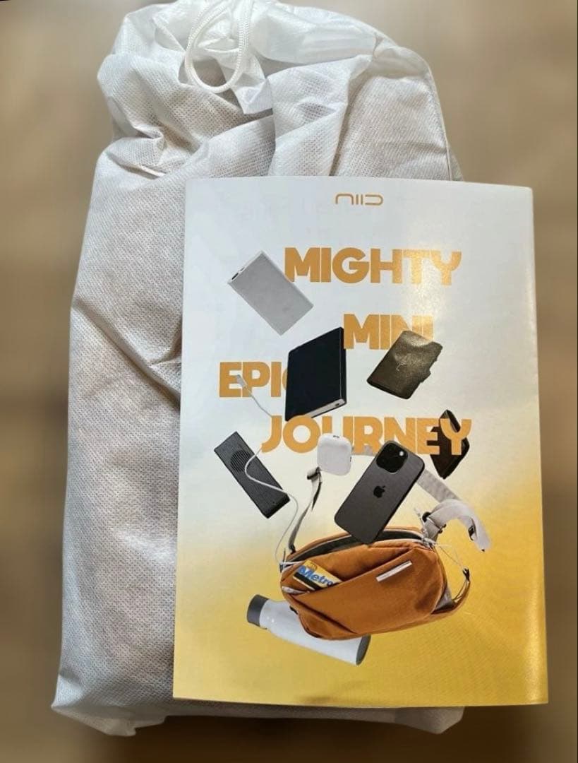 NIID NEO Nomad Sling バック（アンバーオレンジ）