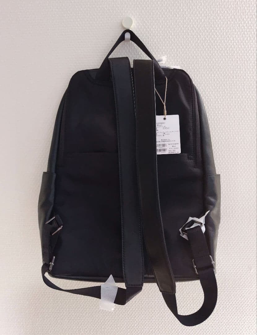 イアパピヨネ　リュック　レザー　牛革　ブラック