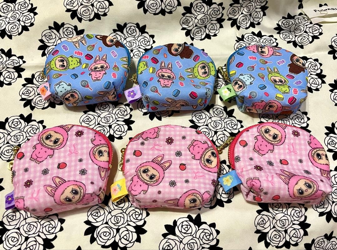 ミニポーチ11点(チャーム付)