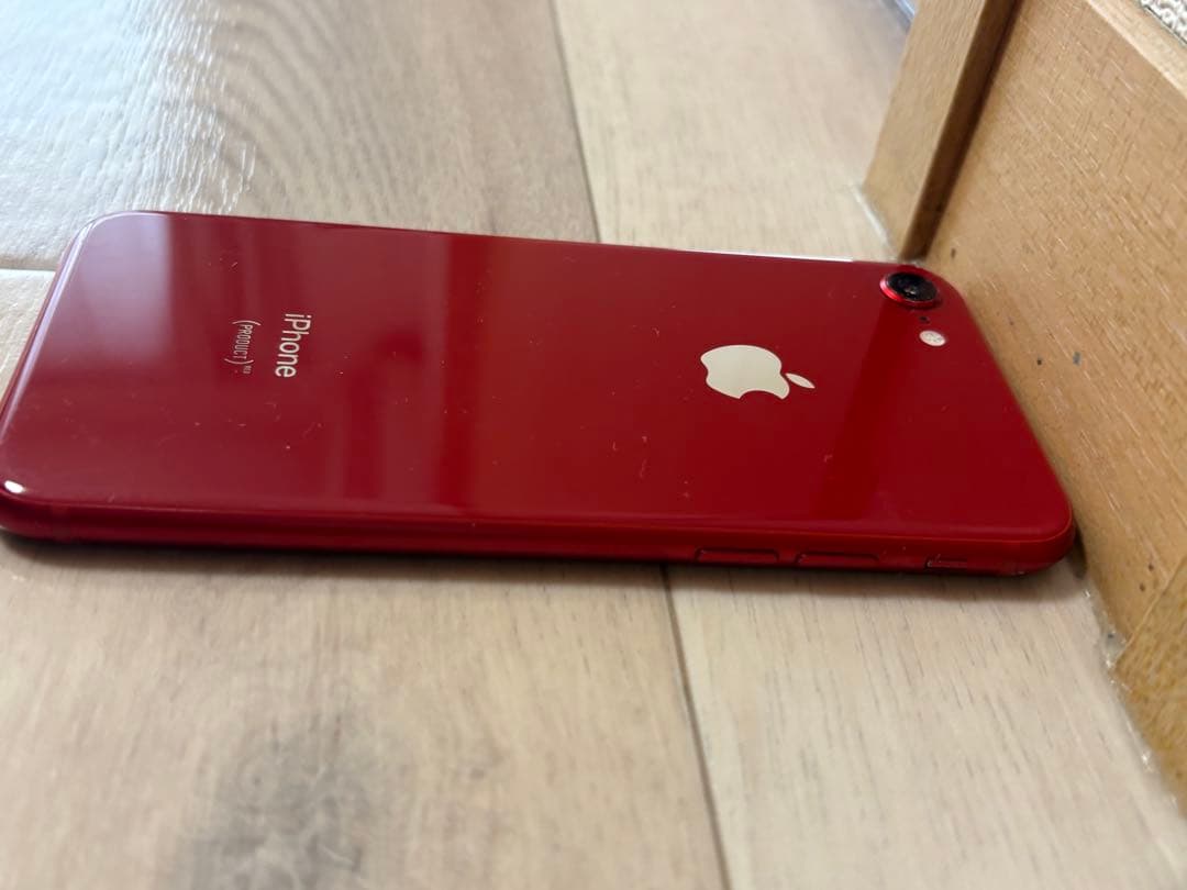 S*）様 Apple iPhone 8 (赤) 本体　SIMロックなし