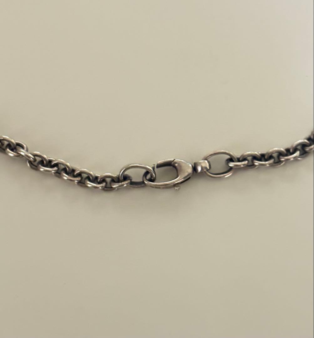 Gucci シルバー ロゴ ネックレス