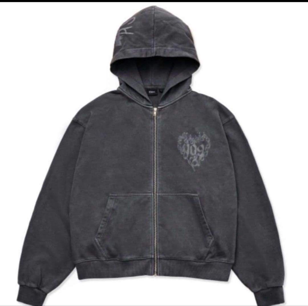 【syana】 ソンフン artist made フーディー