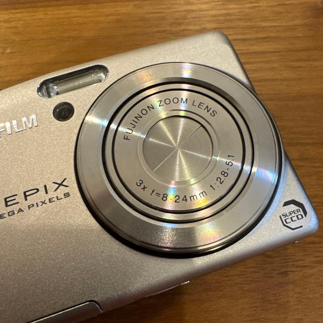【美品】デジカメ FUJIFILM FINEPIX F60 fd 動作確認済み