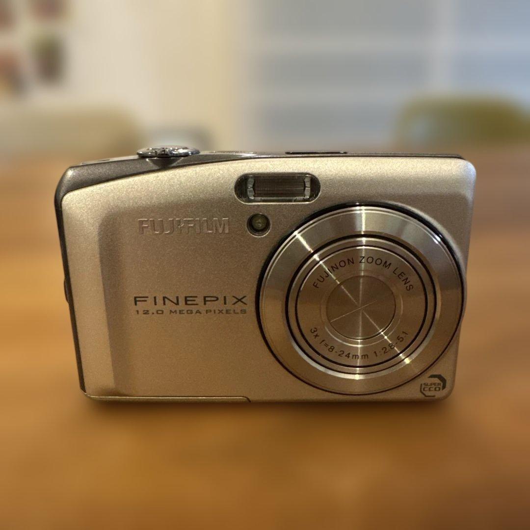【美品】デジカメ FUJIFILM FINEPIX F60 fd 動作確認済み