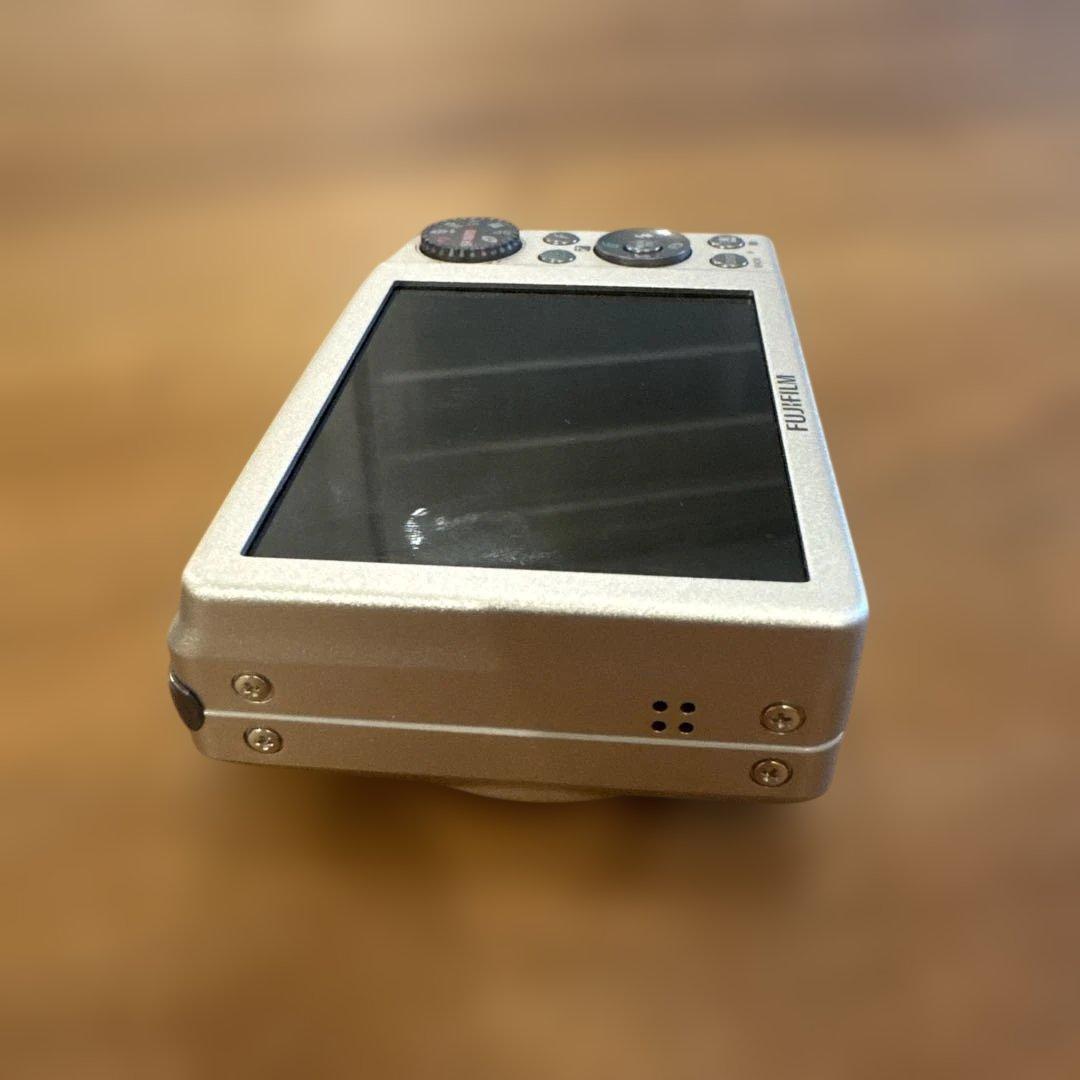 【美品】デジカメ FUJIFILM FINEPIX F60 fd 動作確認済み