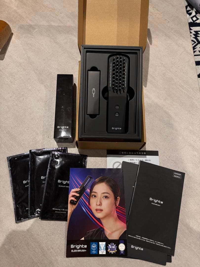 Brighte ELEKI BRUSH+ (美顔器)