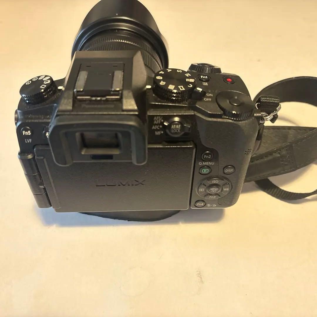 LUMIX DMC-G7Hミラーレス一眼カメラ 14-140mm 本箱付き