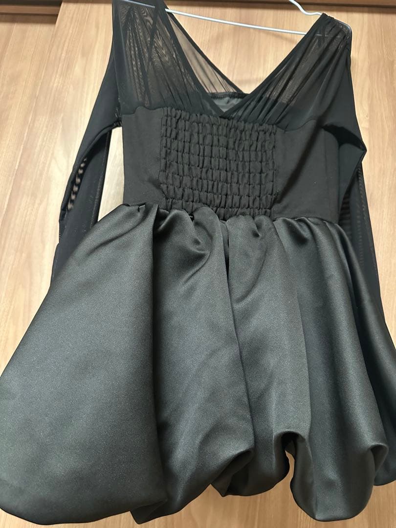 polauraポローラ balloon tops バルーントップス BLACK黒