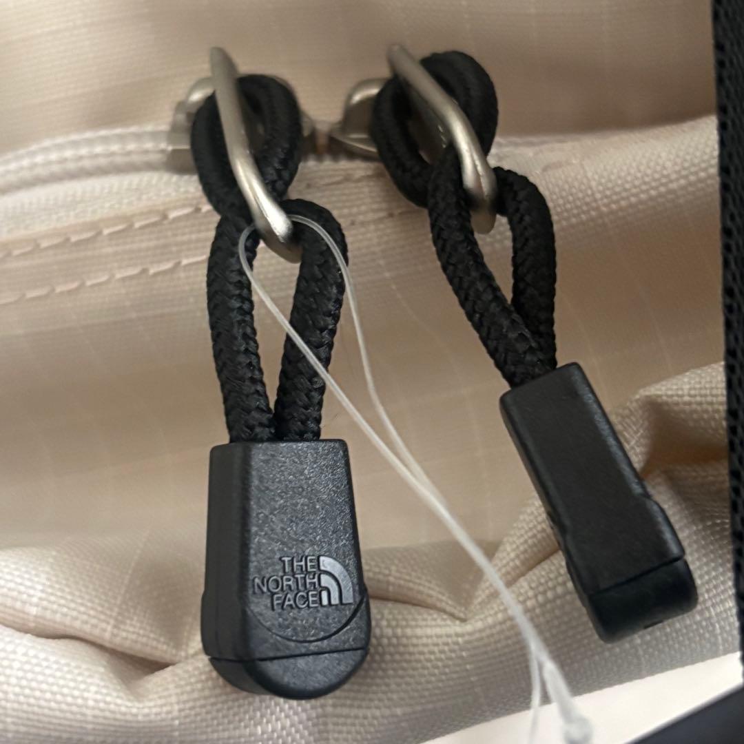 新品タグ付◻️ノースフェイス　ボストンバッグ　ショルダーバッグ鞄ダッフルバッグ