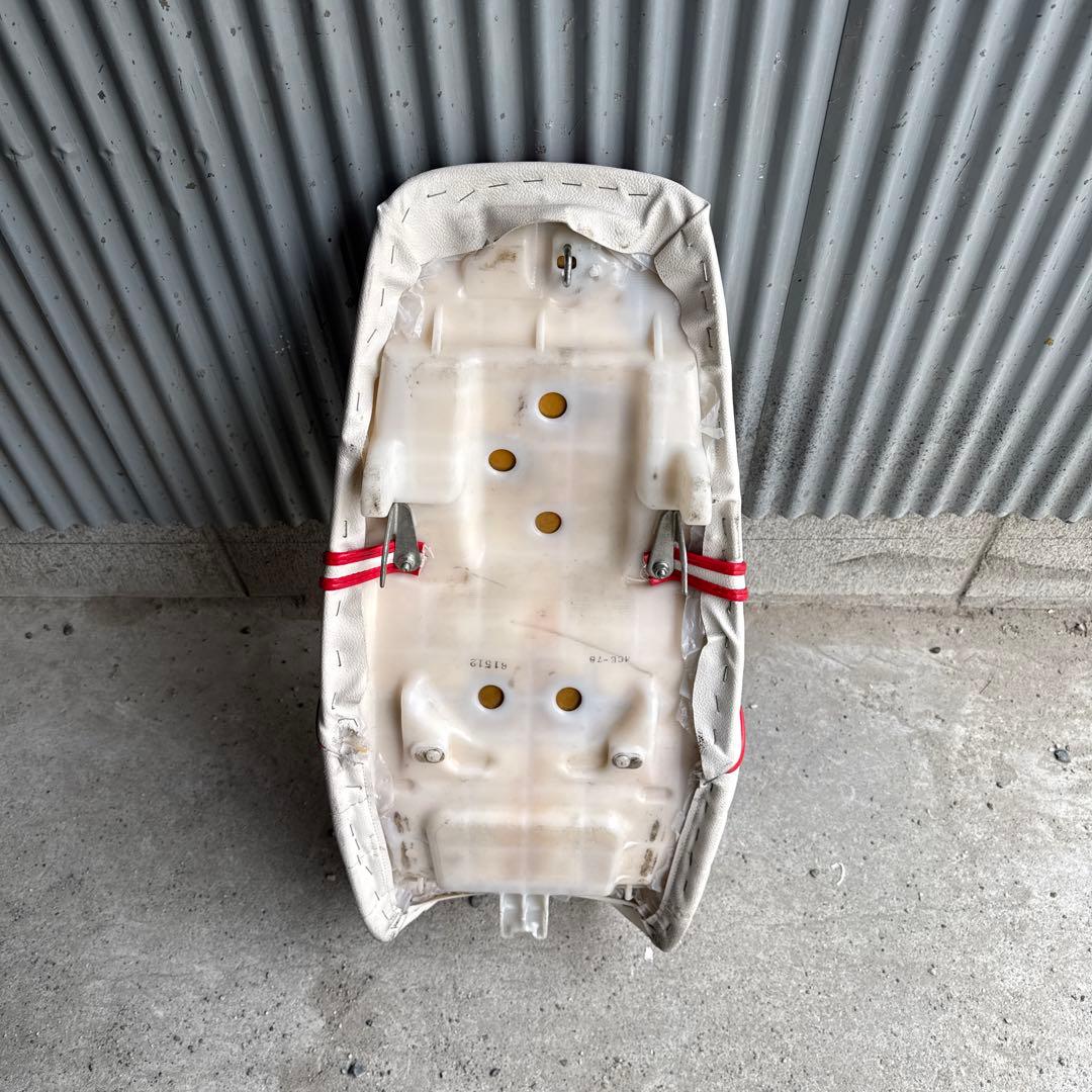 cb400nc39 HONDA バイクシート ホワイト/レッド