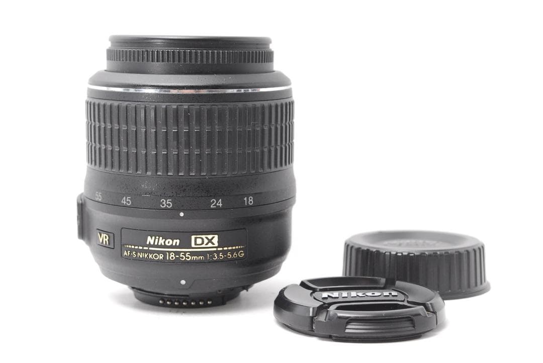 【光学・液晶　極美品】Nikon D5600　WiFiモデル　スマホ転送