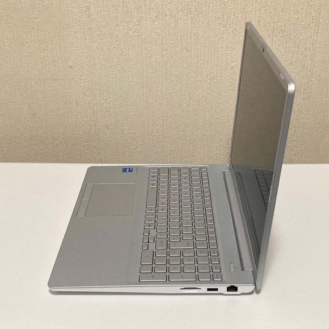 【美品】dynabook ノートパソコン マウス & パッド 付き ノートPC