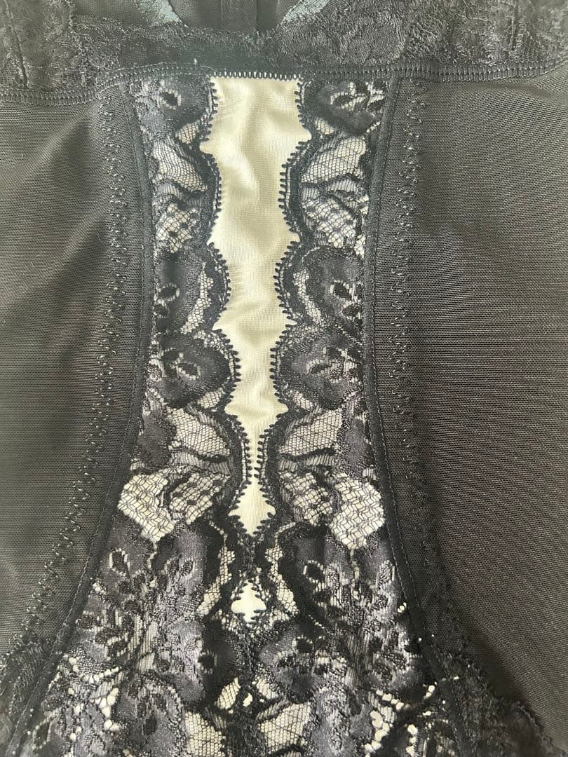 超美品　グラントイーワンズ　骨盤矯正　ビスチェ　残り一点限り　早い者勝ち　75M